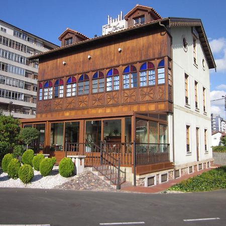 Hotel Castillo De Gauzon Salinas  Luaran gambar