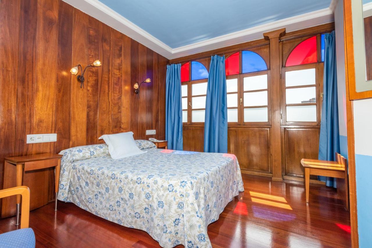 Hotel Castillo De Gauzon Salinas  Luaran gambar