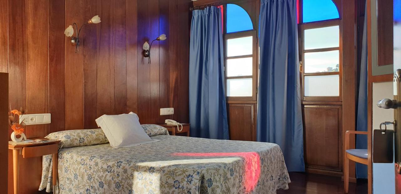 Hotel Castillo De Gauzon Salinas  Luaran gambar